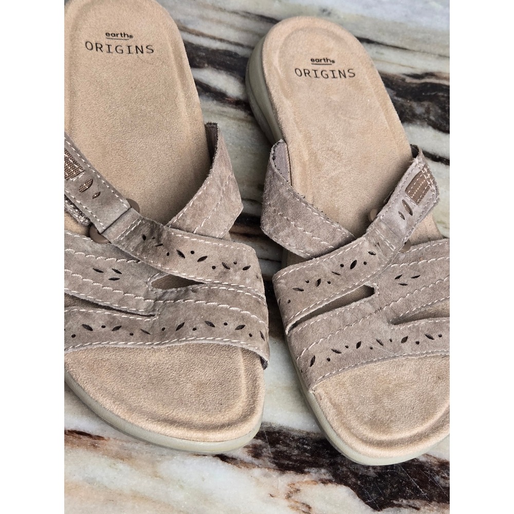 Earth Origins Taupe‎ Suede Laser Cut Slide Sandals Comfort Cushioned Footbed 8.5